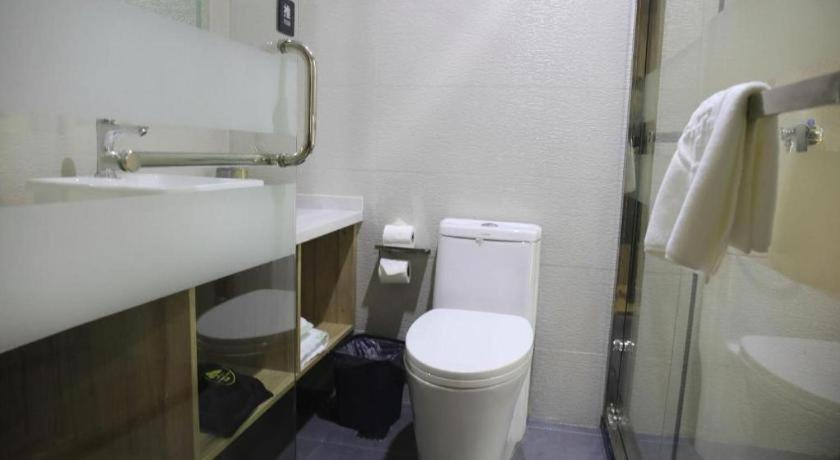 Bathroom 3, Green Tree Inn Changzhou Liyang Zhongguancun Innovation Park, Changzhou