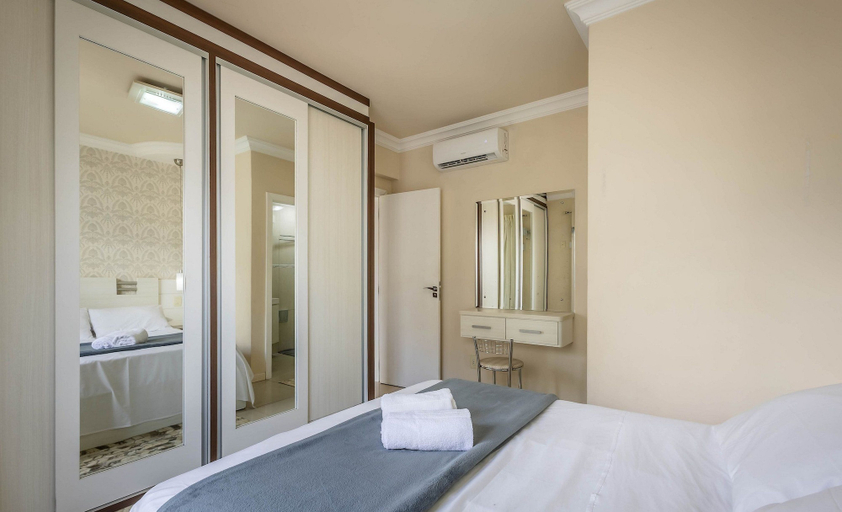 Room 5, Apts Just 210m From the Beach in Balneario Camboriu - Edis, Balneário Arroio do Silva