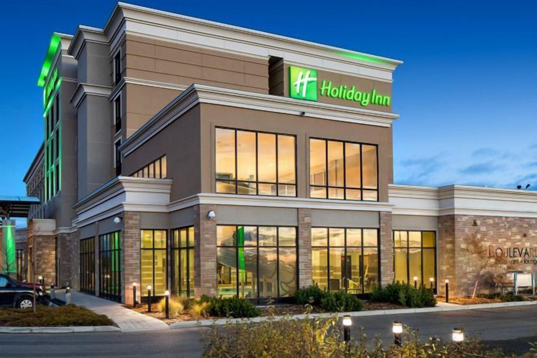 3, Holiday Inn & Suites RED DEER SOUTH by IHG, Division No. 8