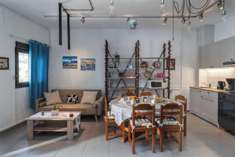 Dining, Thena apartment IN the city center, Crete