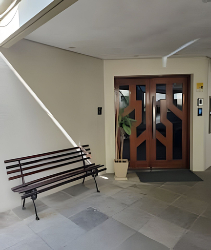 Interior 2, Estadia Tri Ótima Localização e Garagem, Porto Alegre