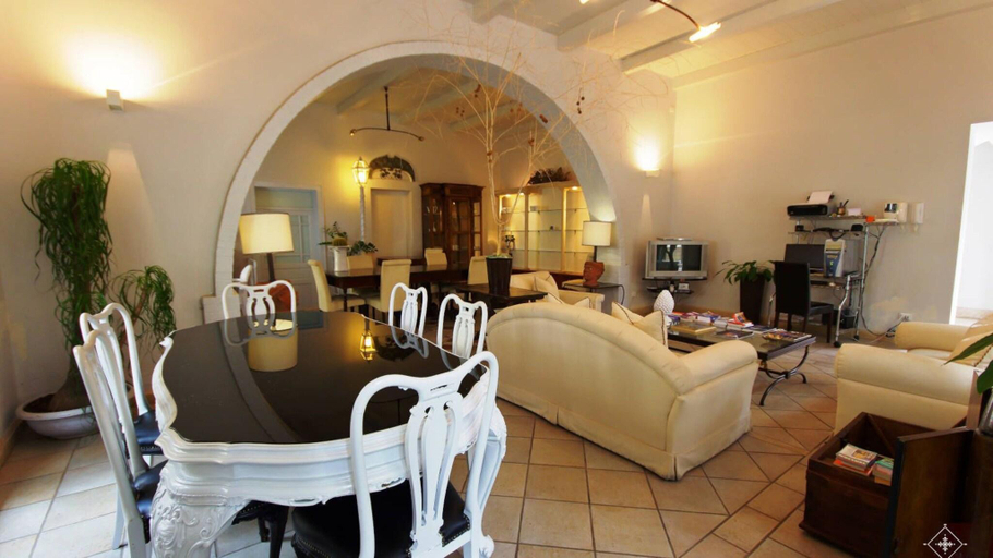 Public Area, Casa Ruffino, Palermo