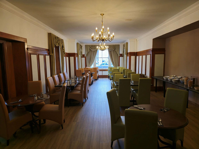 Food & Drinks 5, National Hotel, Highland