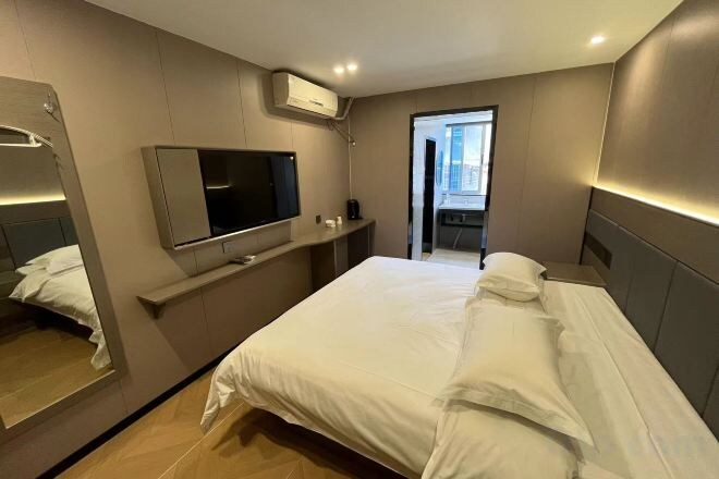 Bedroom 3, Chuanying Fashion Hotel, Shanghai