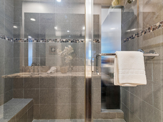 Bathroom 4, High Seas by Ryson Vacation Rentals, Galveston