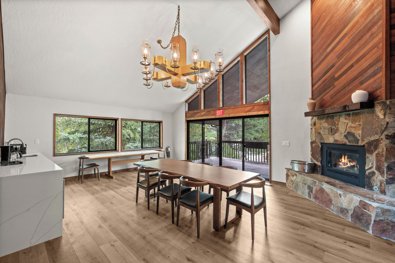 Food & Drinks 4, Red Pine Condominiums by All Seasons Resort Lodging, Summit