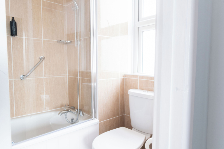 Bathroom, Queens Hotel & Spa Bournemouth, Bournemouth