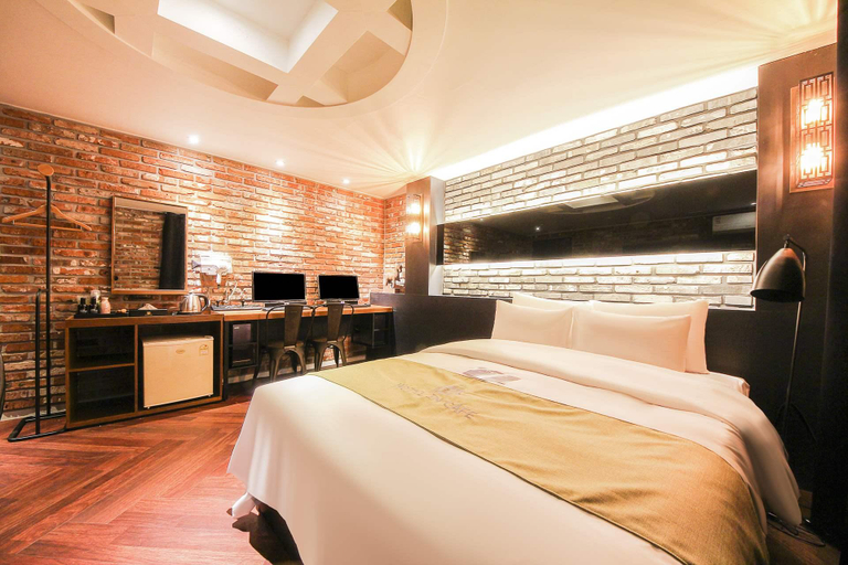 Bedroom 2, Sanbon Hotel in cafe, Anyang