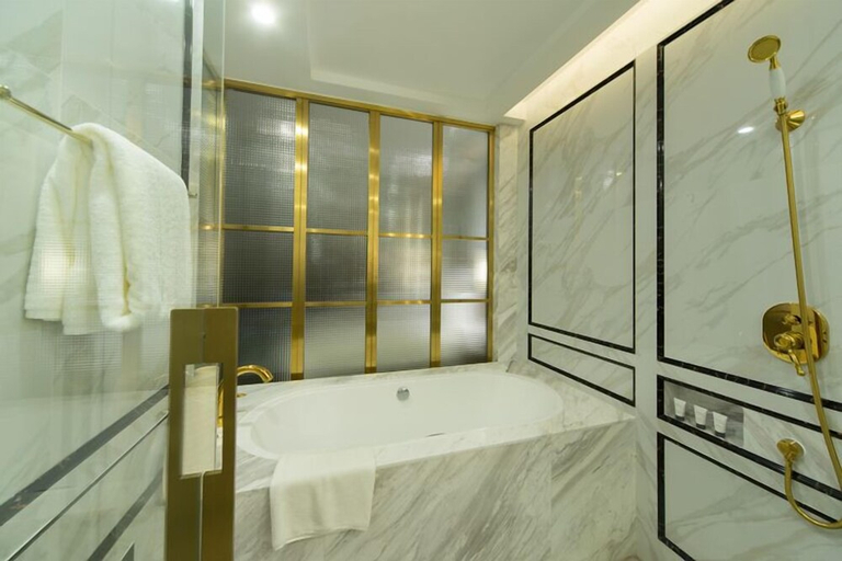 Bathroom 3, Longemont Hotel Chengdu, Chengdu