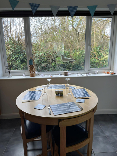 Dining, Atlantic Reach Cosy 2-bed With Parking, Cornwall