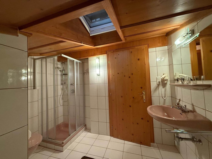 Bathroom 3, Apartment in Bramberg near Wildkogel Arena, Zell am See