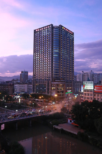 Exterior & Views 2, Ramada Longyan, Longyan