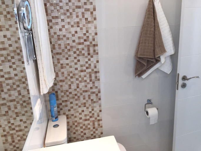 Bathroom 2, Seaside 2 Bedroom Condo Fuengirola Spain, Málaga