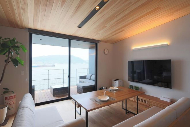 Living area, Dannoura Strait Villa, Shimonoseki