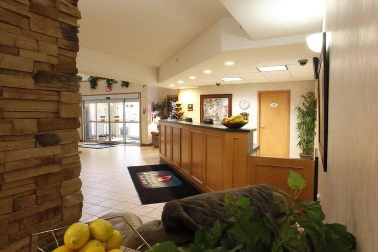 Public Area 2, Pomeroy Inn and Suites Fort St John, Peace River