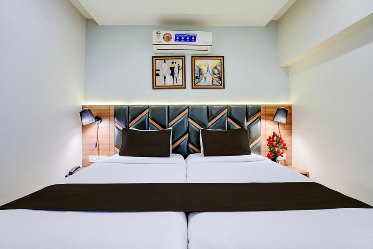 Room 5, Townhouse Vadodara Railway Junction, Vadodara