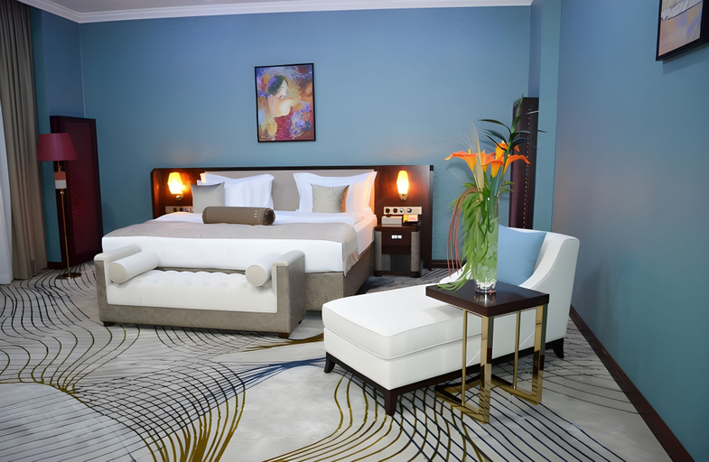 Bedroom 3, Mariana Trench, Baku