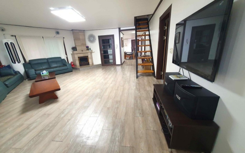 Others 4, Arajin Pension, Yangpyeong
