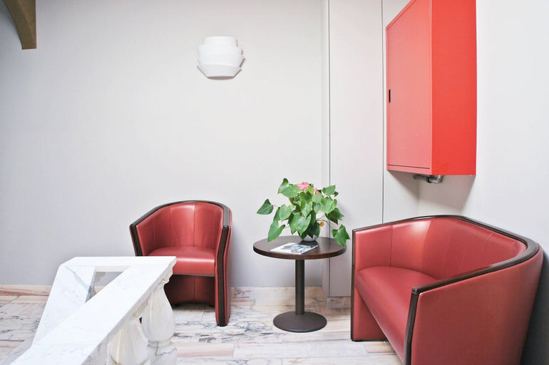 Public Area 2, Carlton Hotel, Limburg