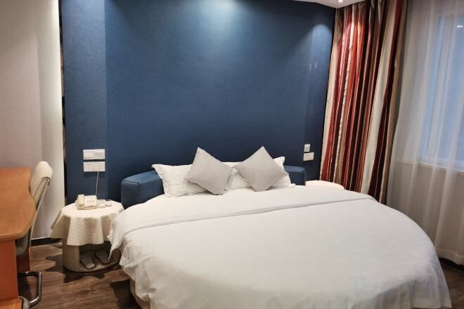 Bedroom 3, Ruisite Hotel, Luxian County, Xuancheng