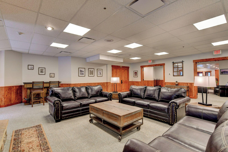 Public Area 3, Wedgewood Lodge, Summit