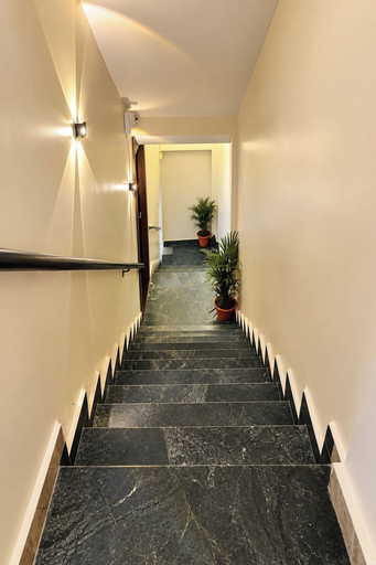 Staircase 3, Hotel Anantshree Inn Shree Mahakaleshwar Temple Ujjain, Ujjain