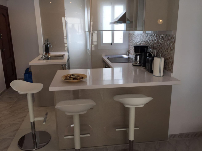 4, Seaside 2 Bedroom Condo Fuengirola Spain, Málaga