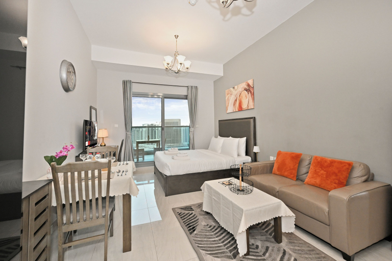 Room 2, 1306 Bloomfields Casual STU Elite Tower, Dubai