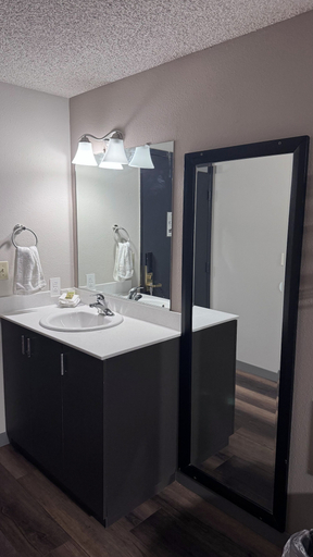 Bathroom 3, Midway Inn, Kitsap