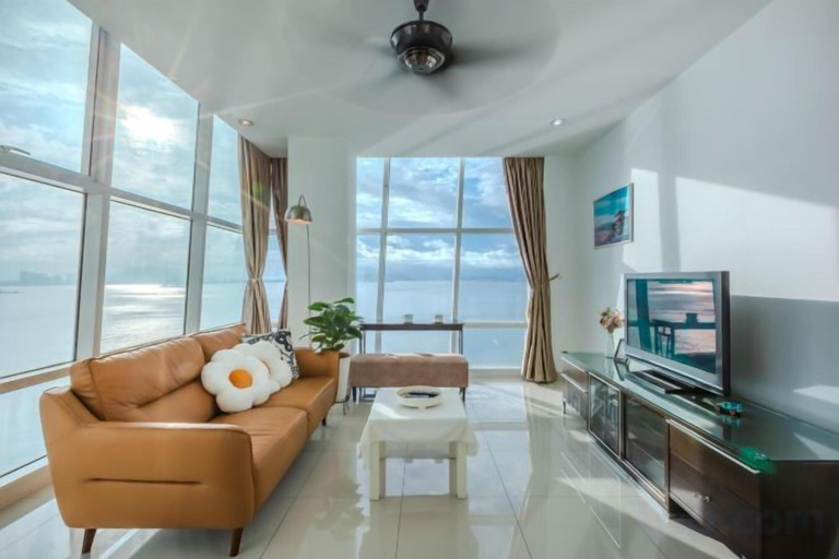 3, Maritime Seaview Comfy Suite in Penang with TVbox.Pool.Wifi, Pulau Penang