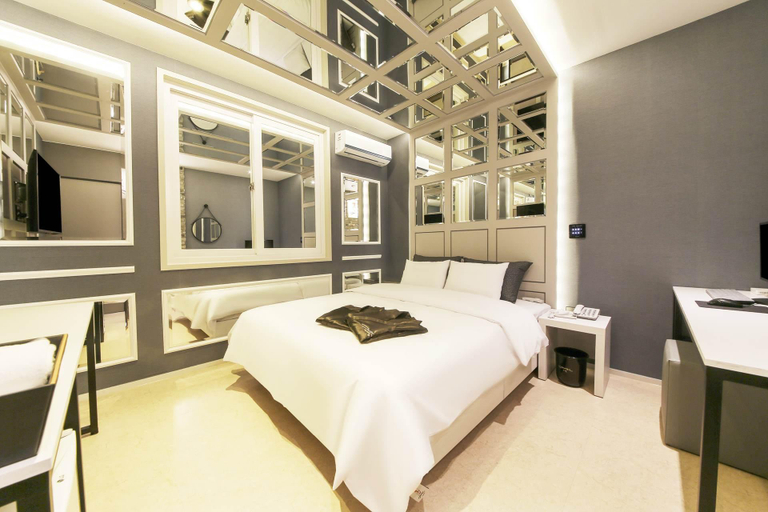 Bedroom 4, Gwangju Sinandong Hotel Geogijoa, Buk