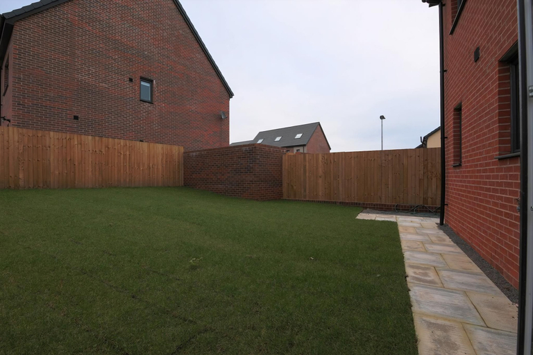 Exterior 3, The Haven Modern 4-bed Home With Garden, Cardiff