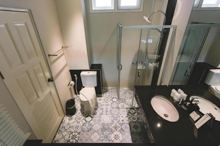 Bathroom 5, Verona Boutique Hotel - The Verona Co., Ltd, Na Di