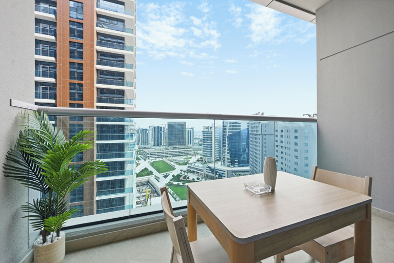 View from room, 1306 Bloomfields Casual STU Elite Tower, Dubai