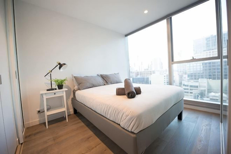 Room, A Chic 2BR, CBD Apartment Near Southern Cross, Melbourne