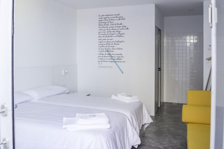 Bedroom 2, Albergue Bela Muxia, A Coruña