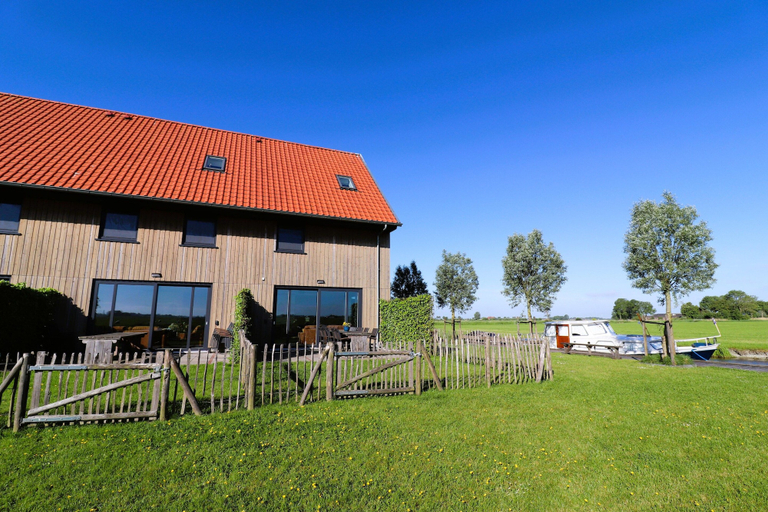 Others 1, Villa in Friesland with Boat Rental, Littenseradiel