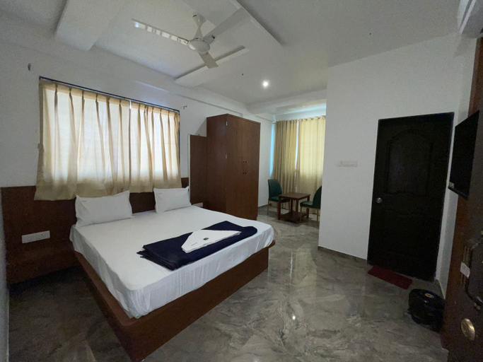 Room 2, Atithi Executive Lodging, Pune