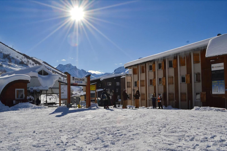 Exterior & Views 2, Hôtel Turan, Isère