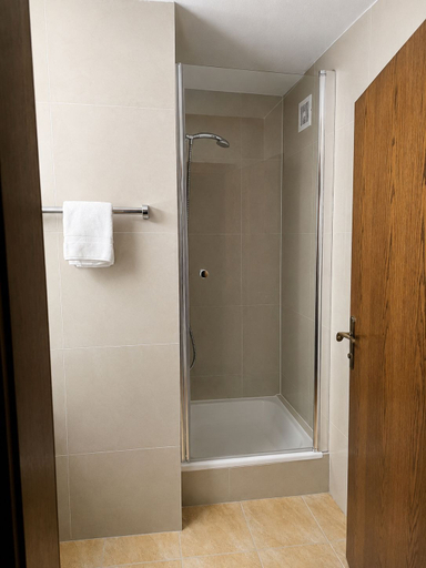 Bathroom 3, Hotel Buckelhof, Landeck