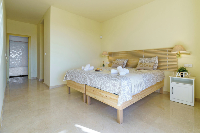 Bedroom, Marbella Este Next Marriott and Nikki B, Málaga