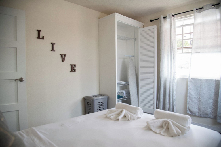 Room 5, Anrym Apartments MUP - by Zenbreak