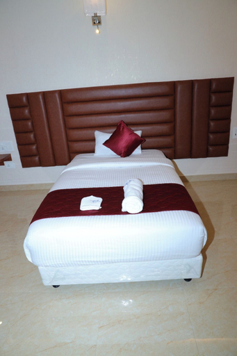 Bedroom 5, Hotel Lorven, Chittoor