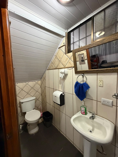 Bathroom 3, Cabañas Lunas del Poas, Poás