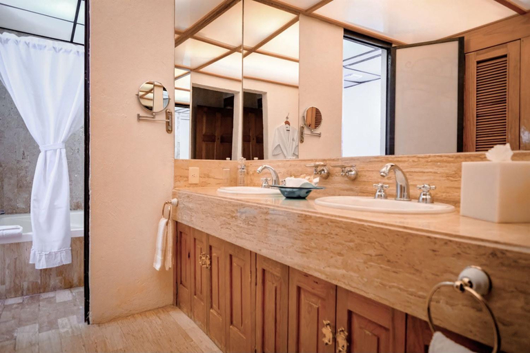 Bathroom 5, Hotel Hacienda Cantalagua Golf, Contepec