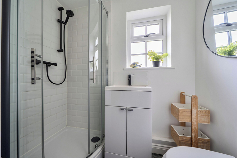 Bathroom 5, 4-bed Cottage - Pets With Garden & Wood Burner, Cornwall