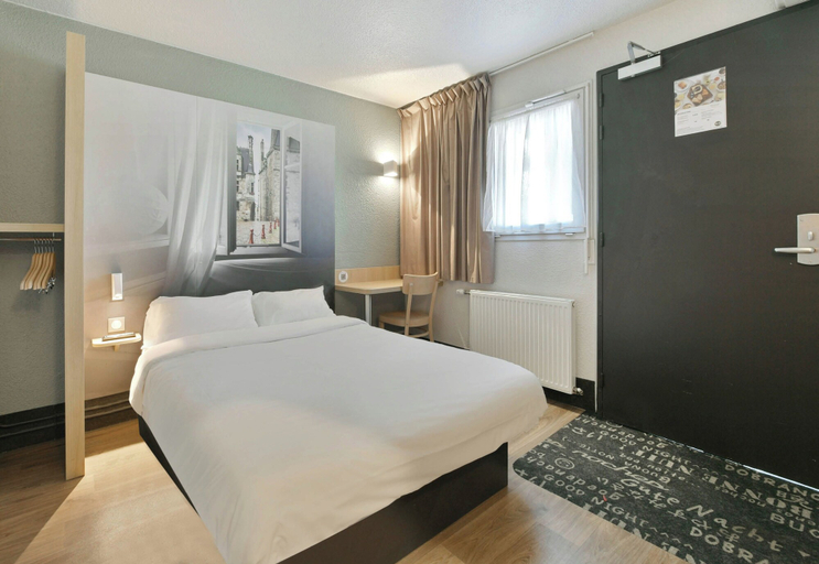 Bedroom 4, B&B Hotel Le Mans Sud, Sarthe