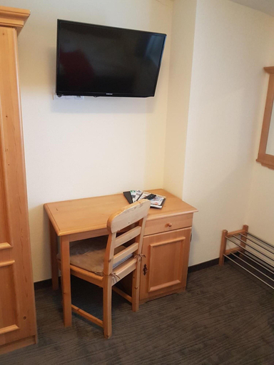 Public Area 3, Hotel Pariente, Liezen