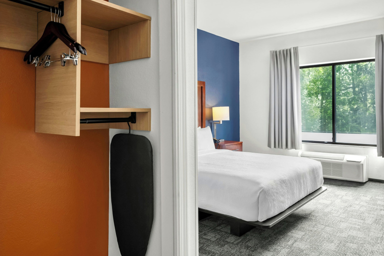 Bedroom 4, City Express by Marriott Milford Cooperstown, Otsego