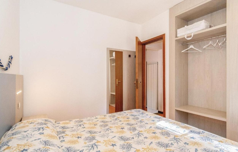 Room 2, The Charming Marina Village Tipo3-3 Bedroom Villa 6 Persons, Ferrara